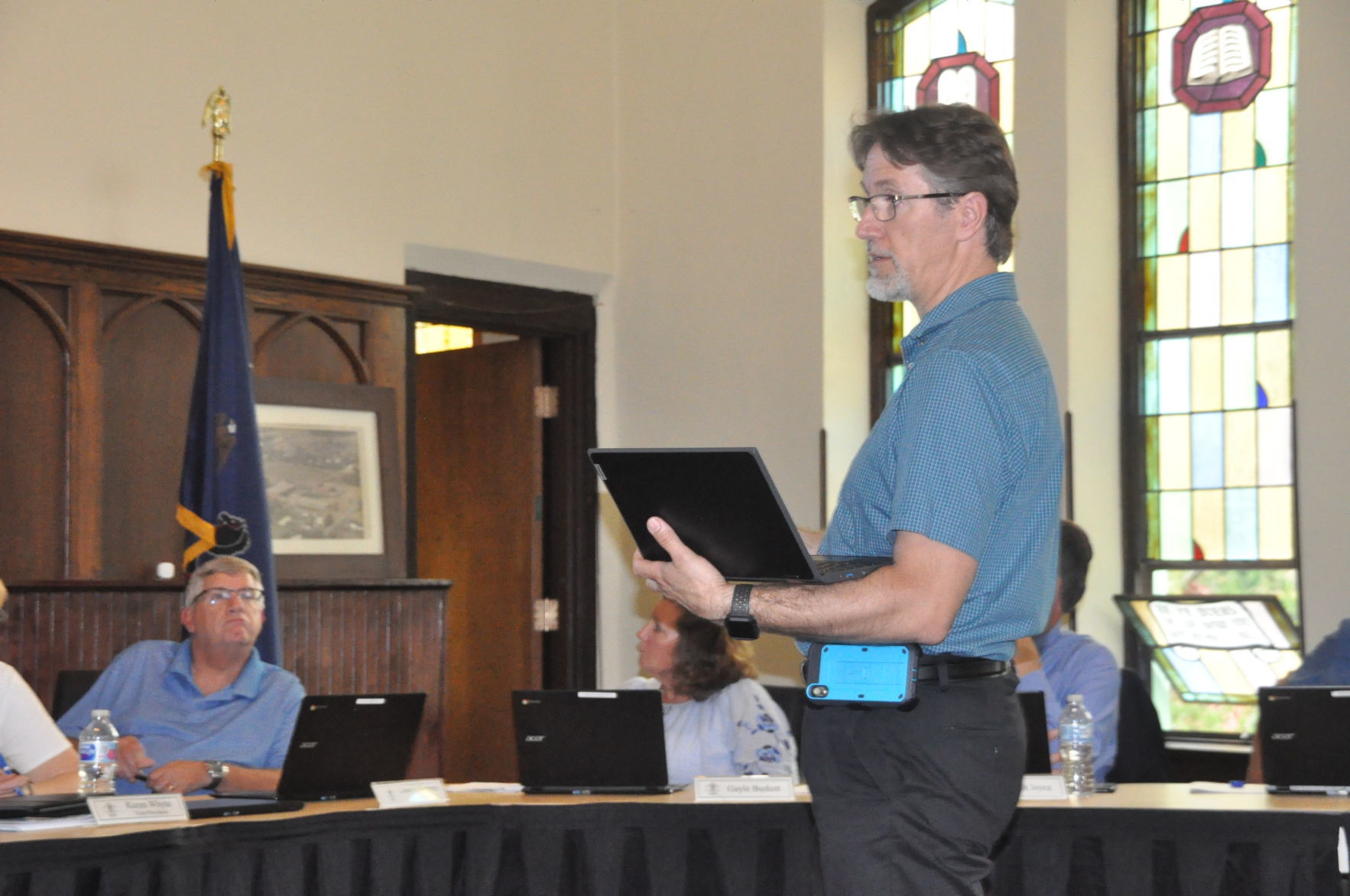New plan to allow AAHS students to bring the technology home